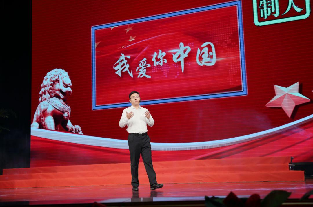 高架桥面比有地基的路面更容易结冰